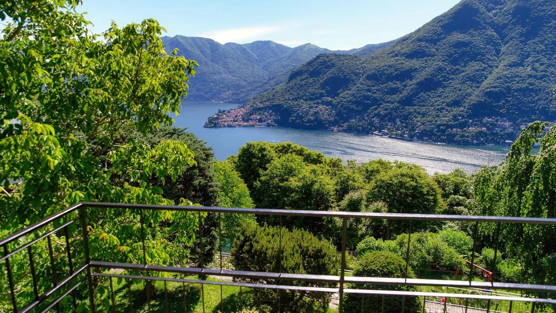 Cernobbio Panoramic Terrace Apartment - From The Nature To The Lake